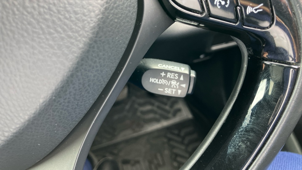 Toyota C-HR 1.8 Hybrid Dynamic 5dr CVT Hybrid Hatchback - Image 36