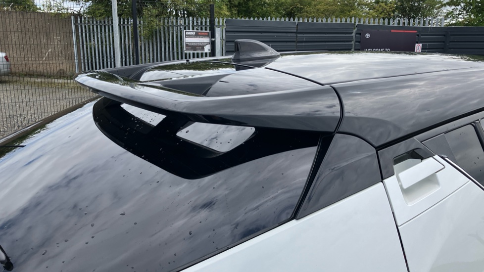 Toyota C-HR 1.8 Hybrid Dynamic 5dr CVT Hybrid Hatchback - Image 46