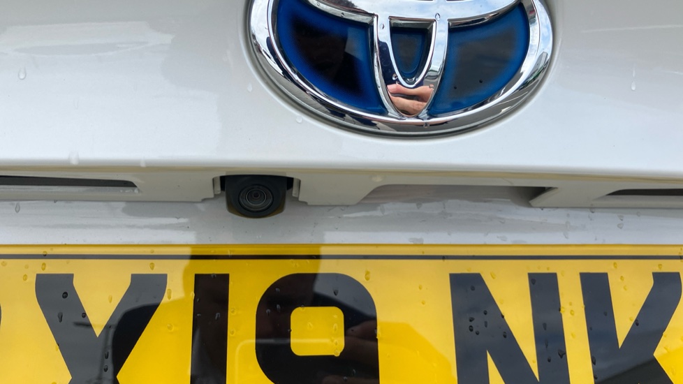 Toyota C-HR 1.8 Hybrid Dynamic 5dr CVT Hybrid Hatchback - Image 49