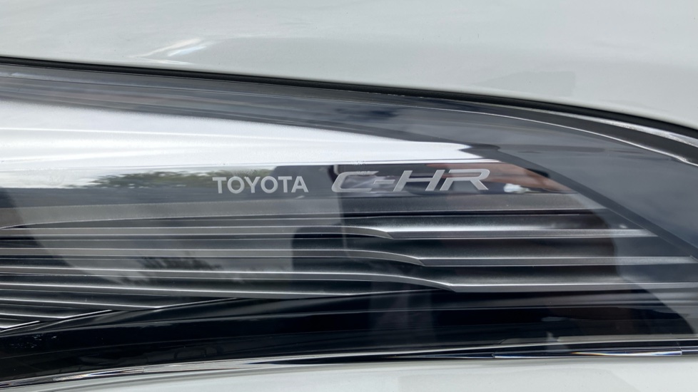 Toyota C-HR 1.8 Hybrid Dynamic 5dr CVT Hybrid Hatchback - Image 51