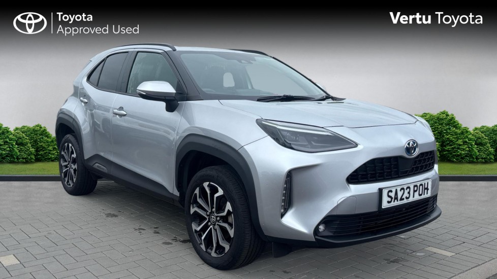 Toyota Yaris Cross 1.5 Hybrid Design 5dr CVT Hybrid Estate - Image 1