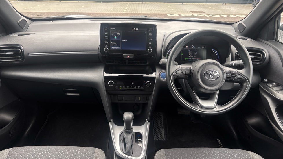 Toyota Yaris Cross 1.5 Hybrid Design 5dr CVT Hybrid Estate - Image 6