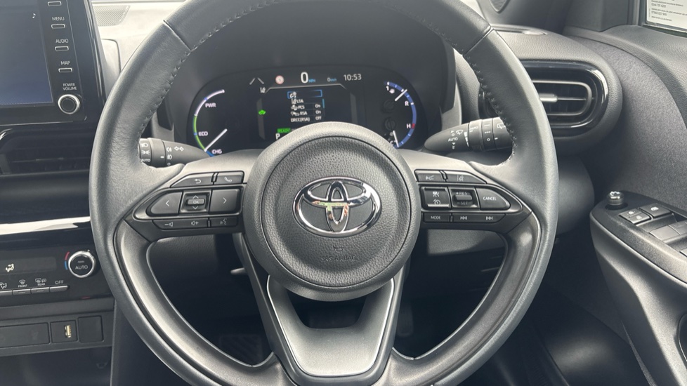 Toyota Yaris Cross 1.5 Hybrid Design 5dr CVT Hybrid Estate - Image 10