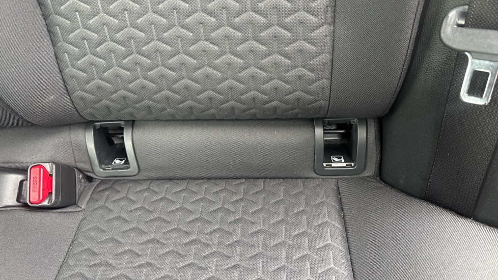 Toyota Yaris Cross 1.5 Hybrid Design 5dr CVT Hybrid Estate - Image 14