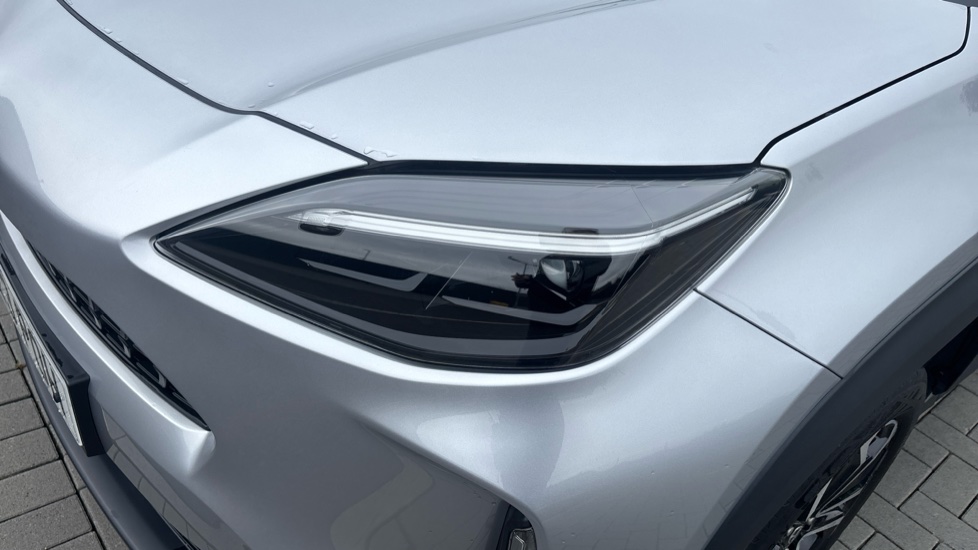 Toyota Yaris Cross 1.5 Hybrid Design 5dr CVT Hybrid Estate - Image 20
