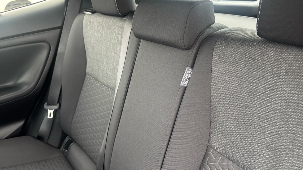Toyota Yaris Cross 1.5 Hybrid Design 5dr CVT Hybrid Estate - Image 46