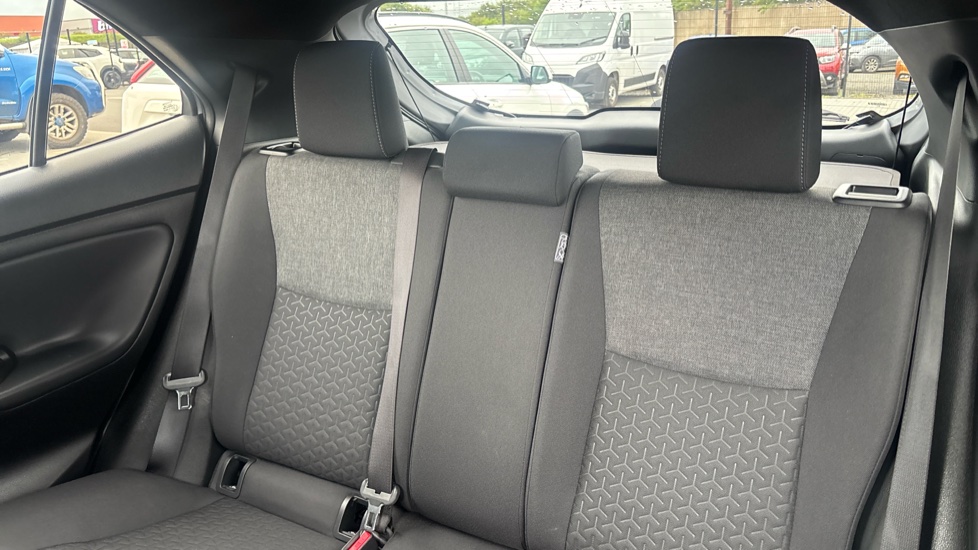 Toyota Yaris Cross 1.5 Hybrid Design 5dr CVT Hybrid Estate - Image 52