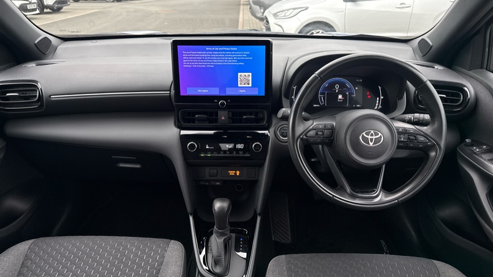Toyota Yaris Cross 1.5 Hybrid Design 5dr CVT Hybrid Estate - Image 6