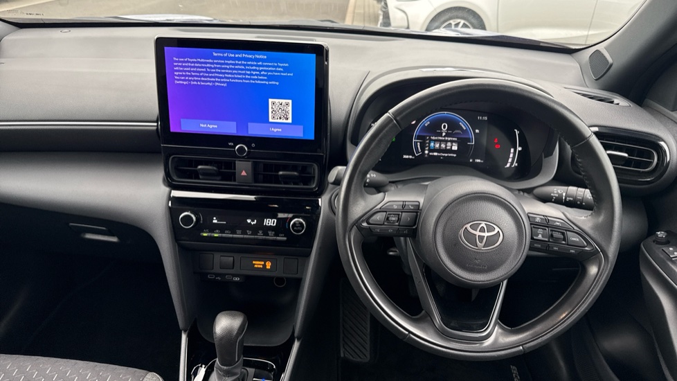Toyota Yaris Cross 1.5 Hybrid Design 5dr CVT Hybrid Estate - Image 7