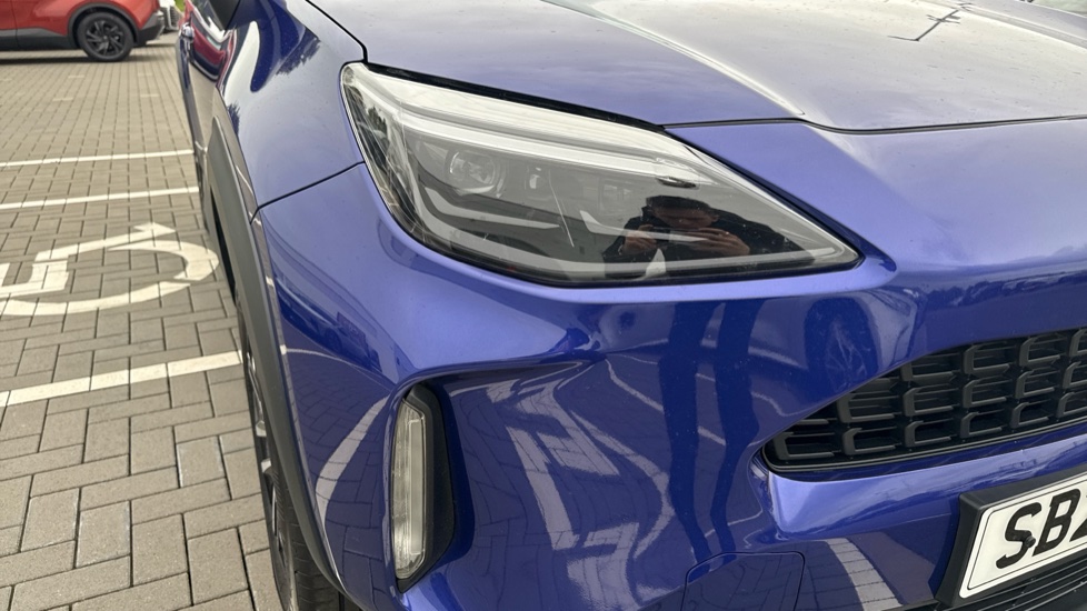 Toyota Yaris Cross 1.5 Hybrid Design 5dr CVT Hybrid Estate - Image 20