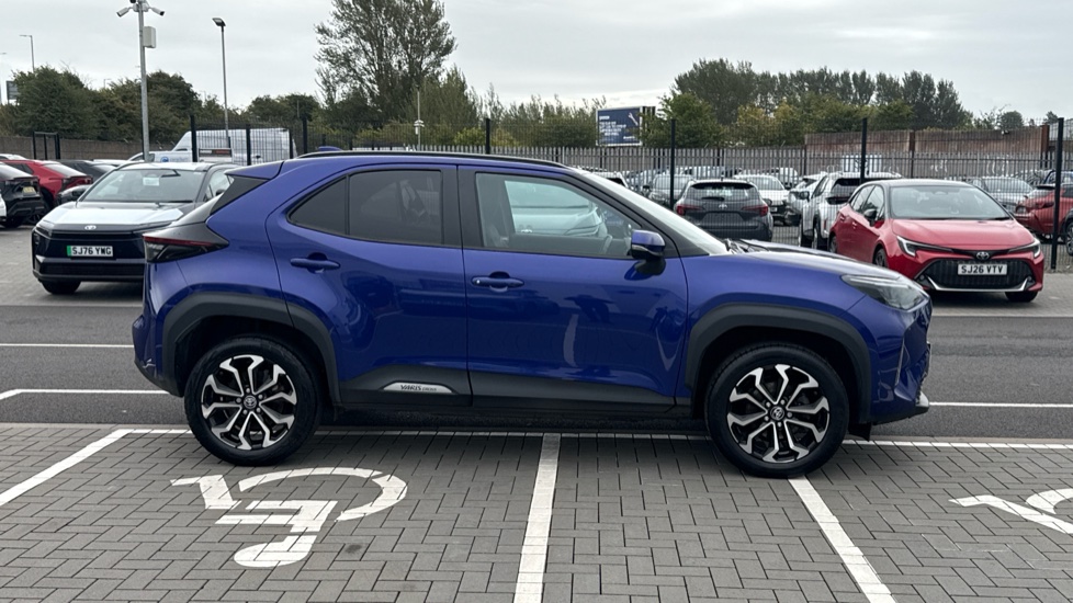 Toyota Yaris Cross 1.5 Hybrid Design 5dr CVT Hybrid Estate - Image 23