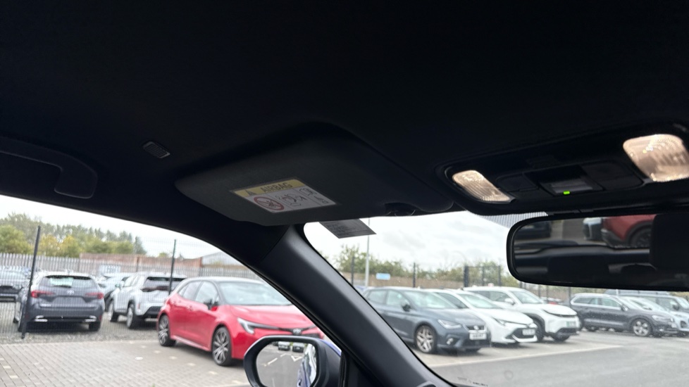 Toyota Yaris Cross 1.5 Hybrid Design 5dr CVT Hybrid Estate - Image 35