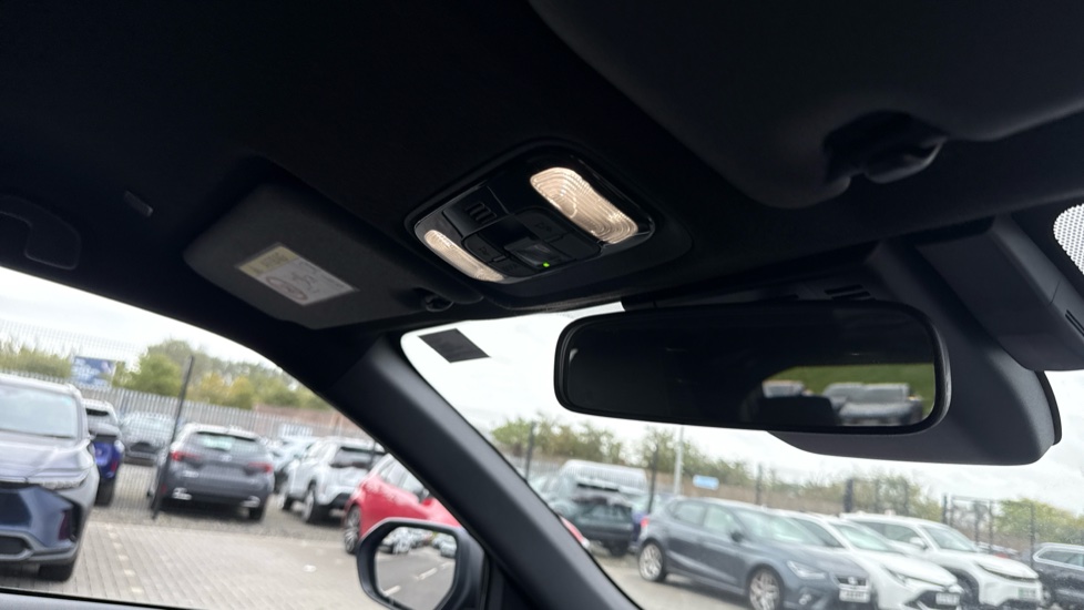Toyota Yaris Cross 1.5 Hybrid Design 5dr CVT Hybrid Estate - Image 36