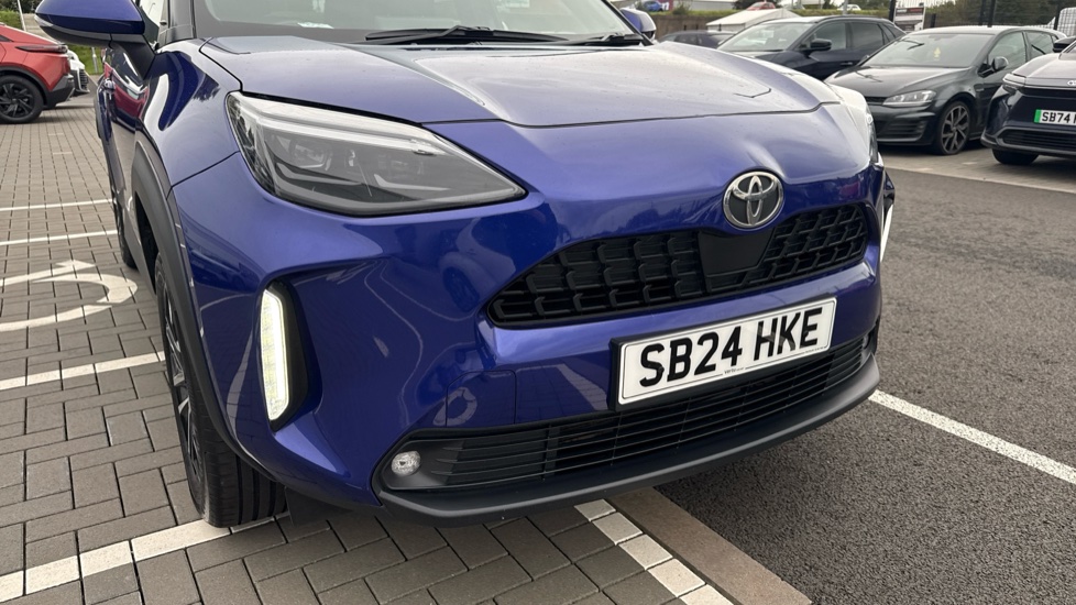 Toyota Yaris Cross 1.5 Hybrid Design 5dr CVT Hybrid Estate - Image 38