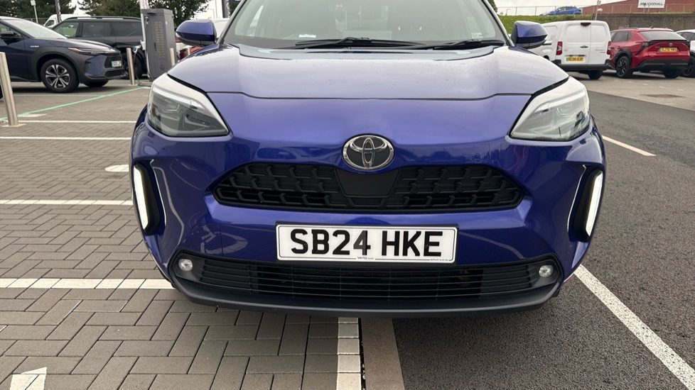 Toyota Yaris Cross 1.5 Hybrid Design 5dr CVT Hybrid Estate - Image 39
