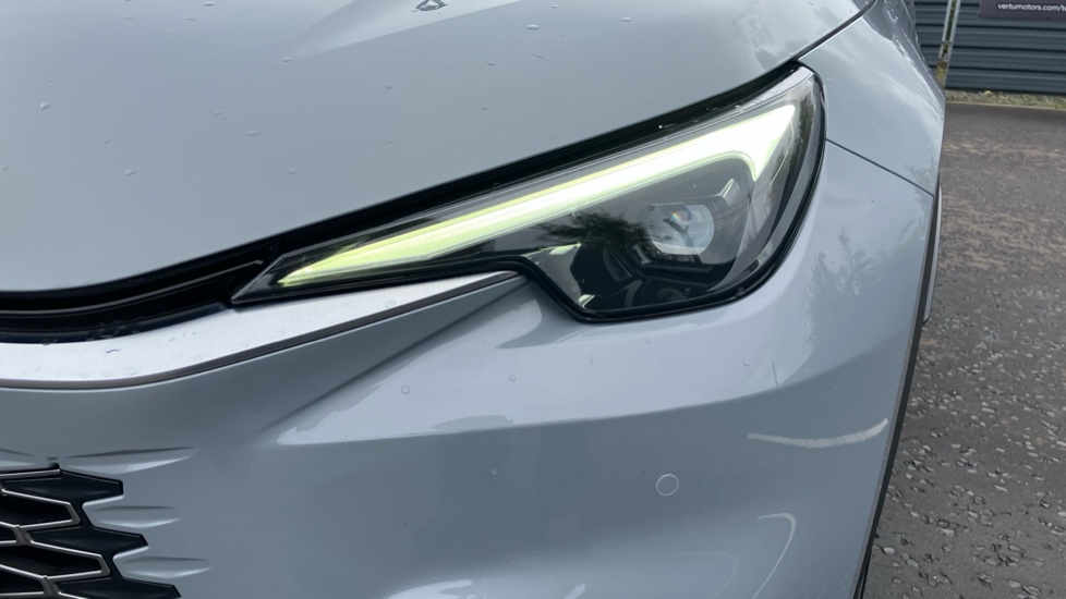 Lexus LBX 1.5 Premium Plus 5dr E-CVT Hybrid Hatchback - Image 20