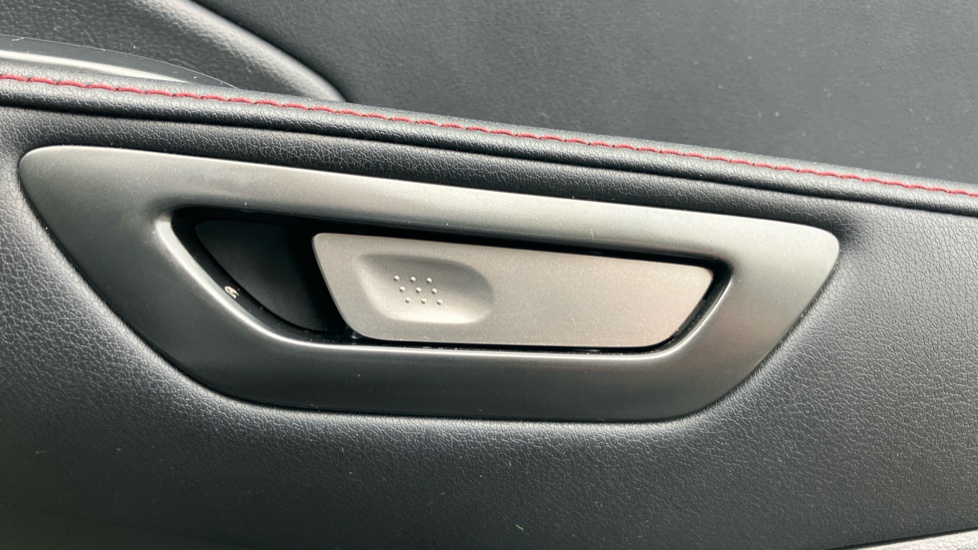 Lexus LBX 1.5 Premium Plus 5dr E-CVT Hybrid Hatchback - Image 32