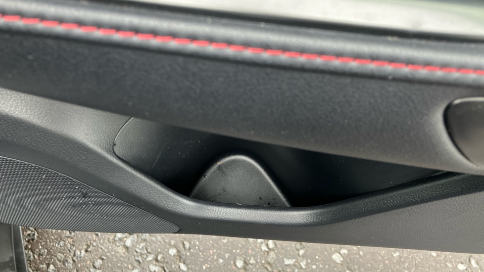 Lexus LBX 1.5 Premium Plus 5dr E-CVT Hybrid Hatchback - Image 33