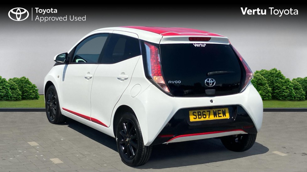 Toyota Aygo 1.0 VVT-i X-Press 5dr x-shift Petrol Hatchback - Image 4