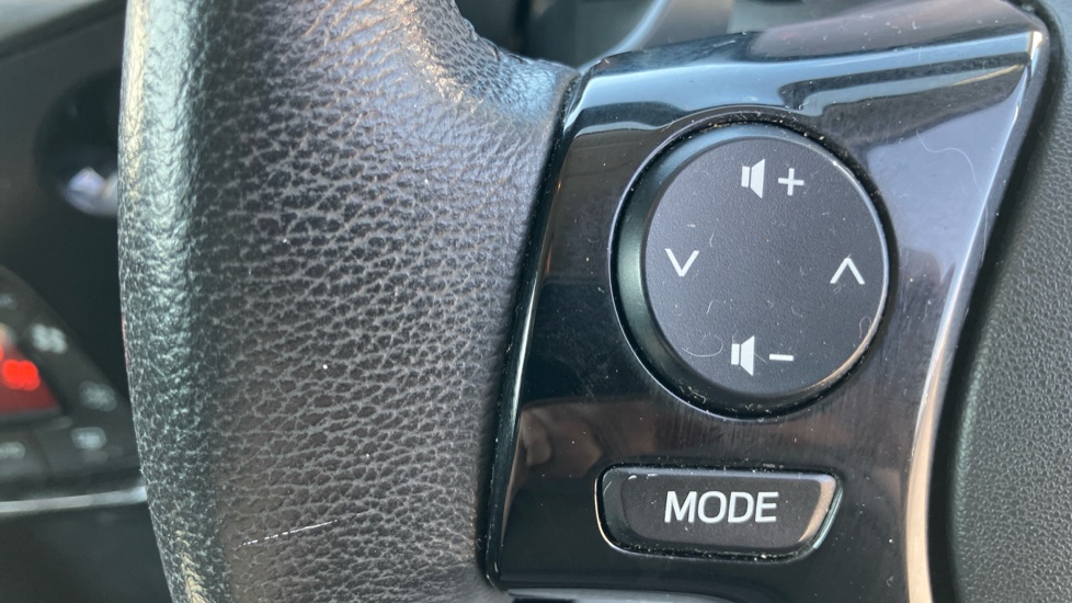 Toyota Aygo 1.0 VVT-i X-Press 5dr x-shift Petrol Hatchback - Image 34