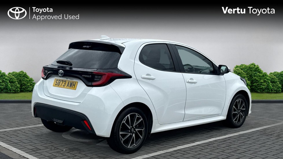 Toyota Yaris 1.5 Hybrid Design 5dr CVT Hybrid Hatchback - Image 2