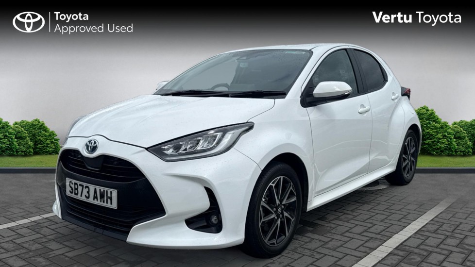 Toyota Yaris 1.5 Hybrid Design 5dr CVT Hybrid Hatchback - Image 3