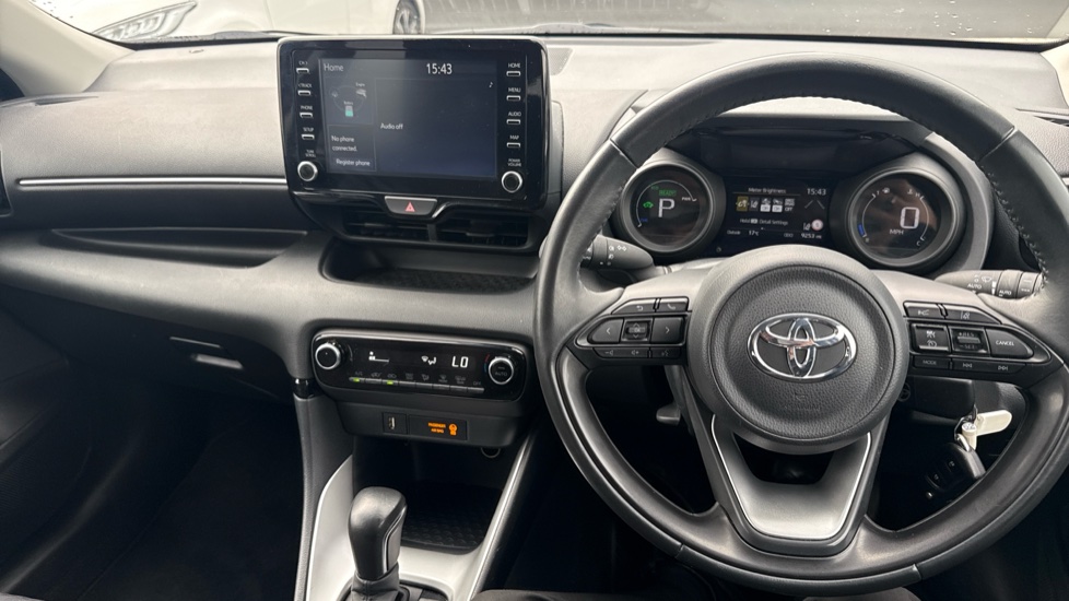 Toyota Yaris 1.5 Hybrid Design 5dr CVT Hybrid Hatchback - Image 6