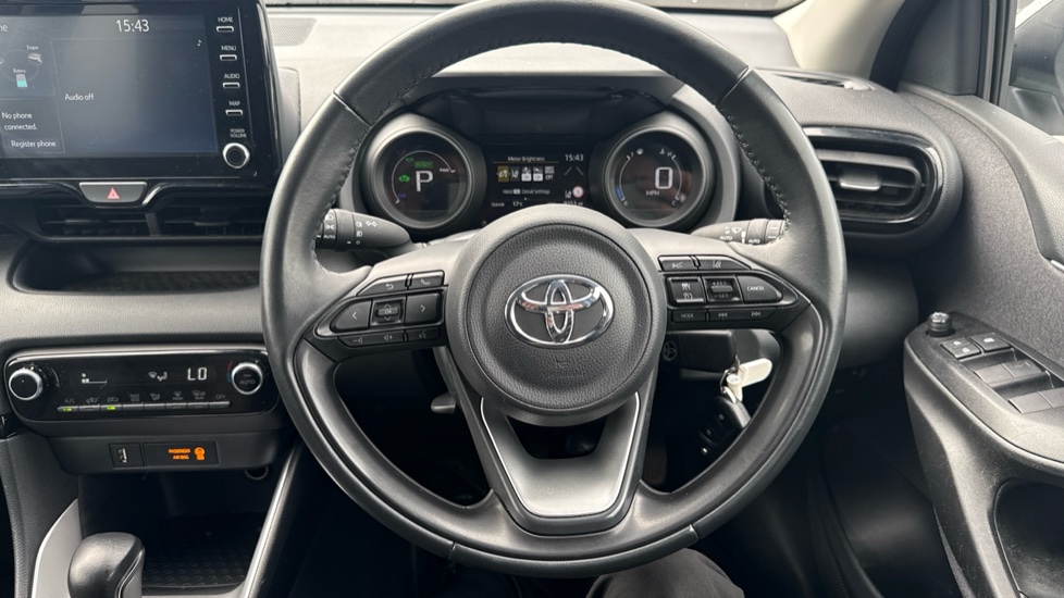 Toyota Yaris 1.5 Hybrid Design 5dr CVT Hybrid Hatchback - Image 7