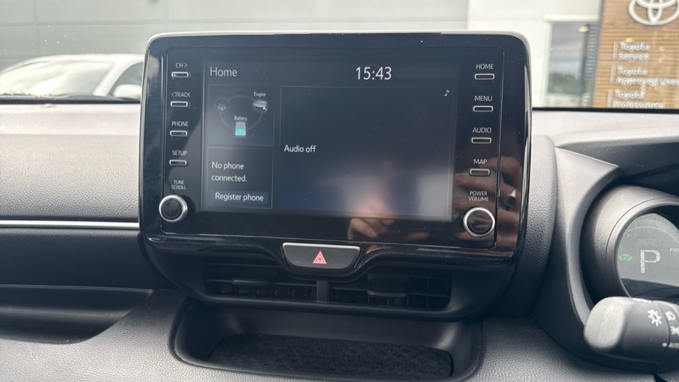 Toyota Yaris 1.5 Hybrid Design 5dr CVT Hybrid Hatchback - Image 9