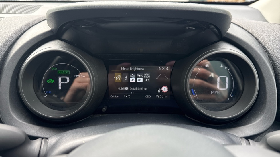Toyota Yaris 1.5 Hybrid Design 5dr CVT Hybrid Hatchback - Image 11