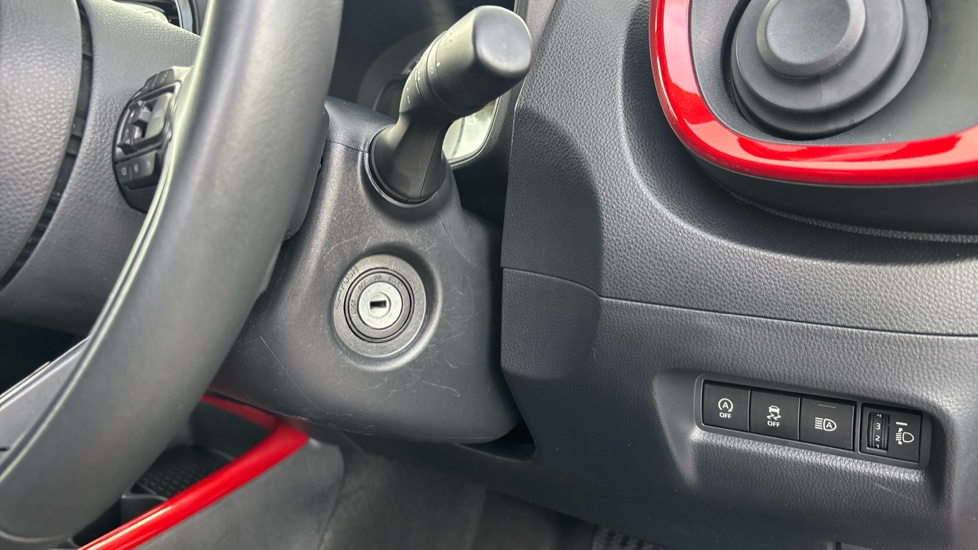 Toyota Aygo X 1.0 VVT-i Edge 5dr Auto Petrol Hatchback - Image 16