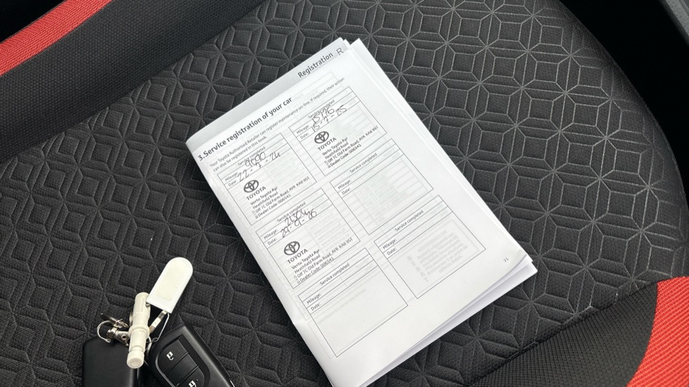 Toyota Aygo X 1.0 VVT-i Edge 5dr Auto Petrol Hatchback - Image 27
