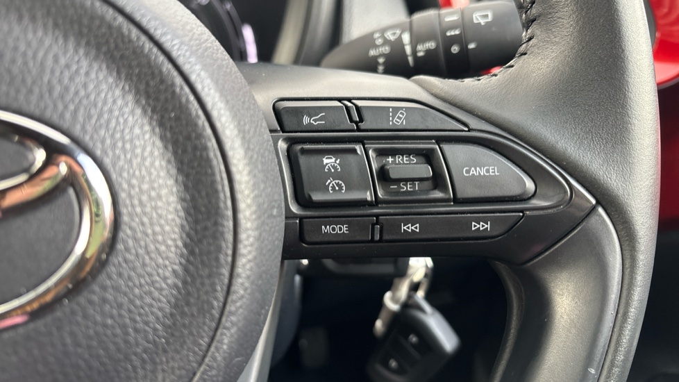 Toyota Aygo X 1.0 VVT-i Edge 5dr Auto Petrol Hatchback - Image 32