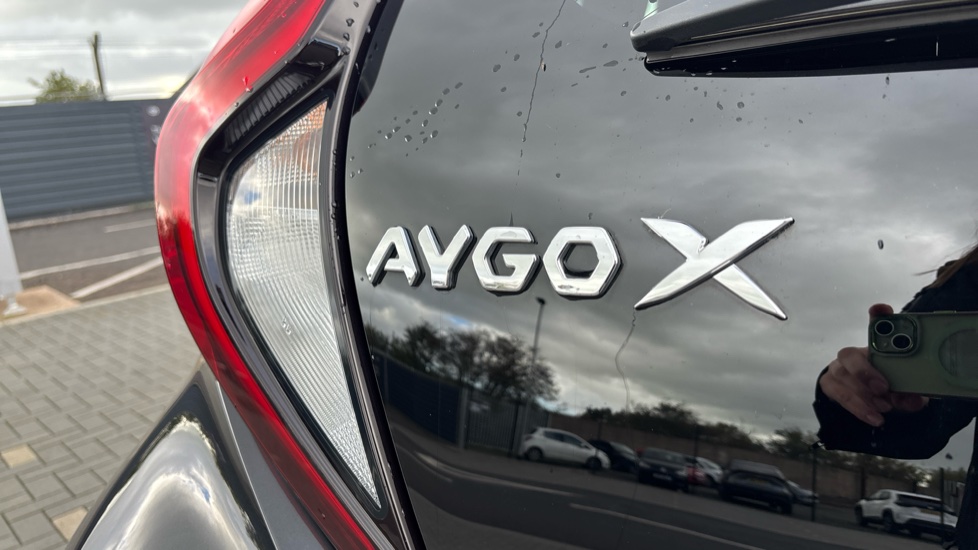 Toyota Aygo X 1.0 VVT-i Edge 5dr Auto Petrol Hatchback - Image 54