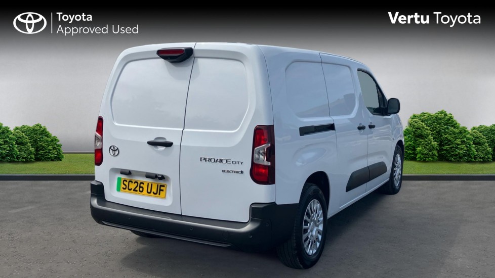 Toyota Proace City L2 Electric Icon Van 50kWh Auto - Image 2