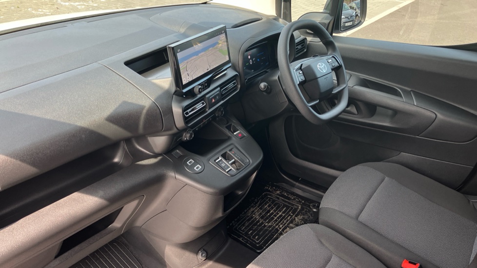 Toyota Proace City L2 Electric Icon Van 50kWh Auto - Image 6
