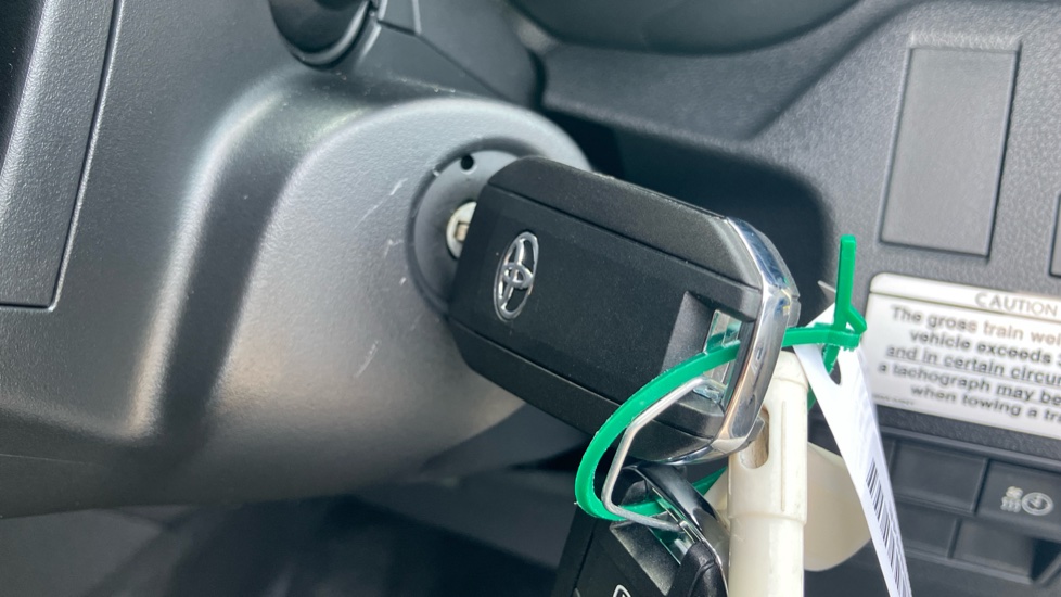 Toyota Proace City L2 Electric Icon Van 50kWh Auto - Image 16