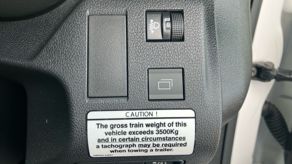 Toyota Proace City L2 Electric Icon Van 50kWh Auto - Image 30