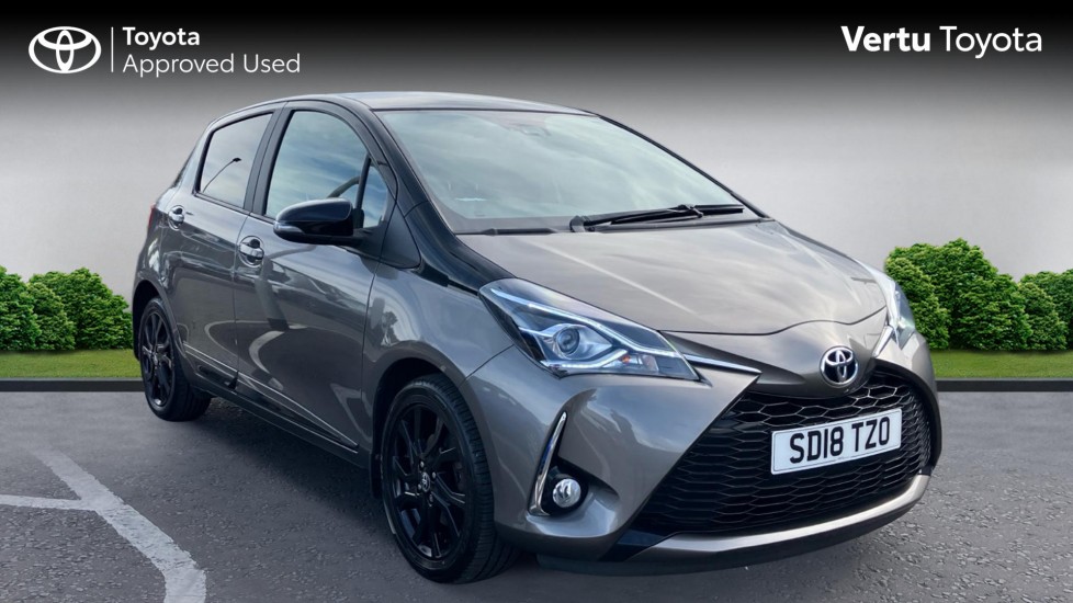 Toyota Yaris 1.5 VVT-i Blue Bi-tone 5dr [Nav] Petrol Hatchback - Image 1