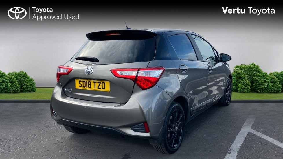 Toyota Yaris 1.5 VVT-i Blue Bi-tone 5dr [Nav] Petrol Hatchback - Image 2