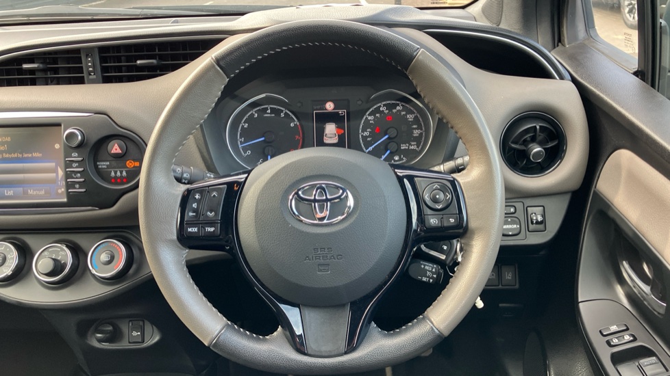 Toyota Yaris 1.5 VVT-i Blue Bi-tone 5dr [Nav] Petrol Hatchback - Image 10