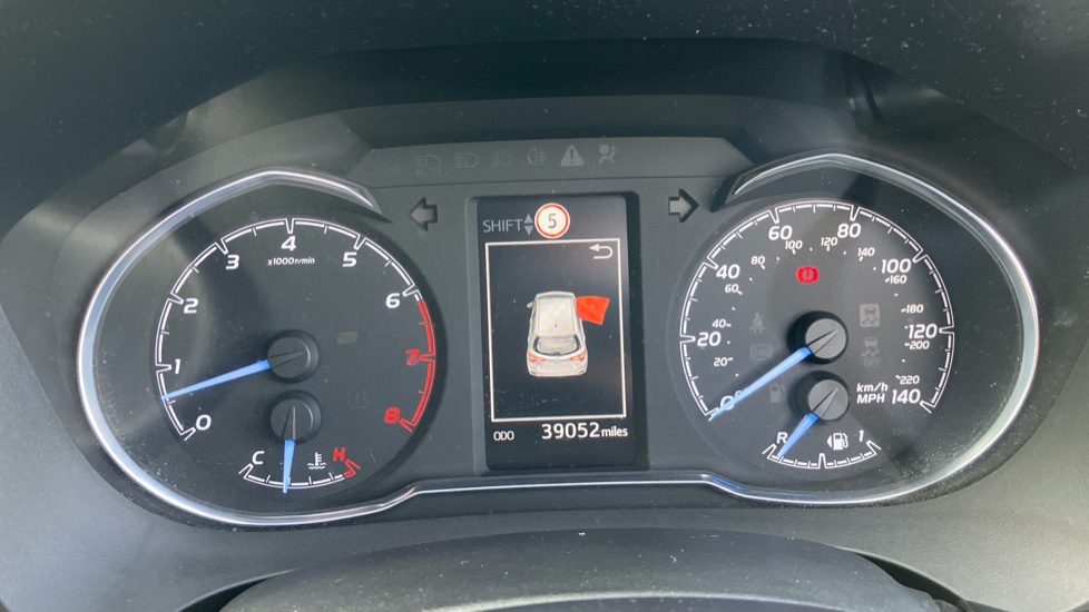Toyota Yaris 1.5 VVT-i Blue Bi-tone 5dr [Nav] Petrol Hatchback - Image 11
