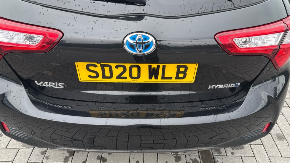 Toyota Yaris 1.5 Hybrid Y20 5dr CVT [Bi-tone] Hybrid Hatchback - Image 30
