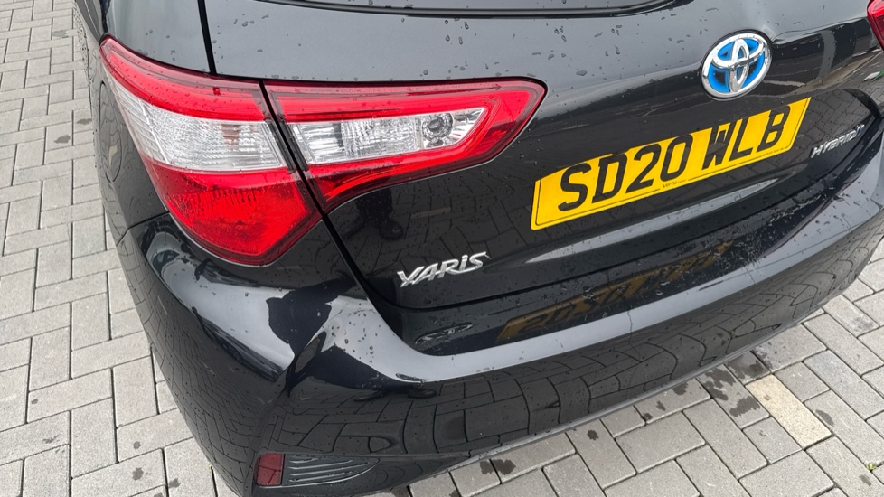 Toyota Yaris 1.5 Hybrid Y20 5dr CVT [Bi-tone] Hybrid Hatchback - Image 31
