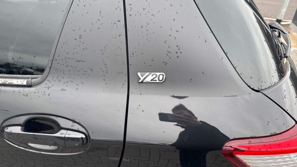 Toyota Yaris 1.5 Hybrid Y20 5dr CVT [Bi-tone] Hybrid Hatchback - Image 33