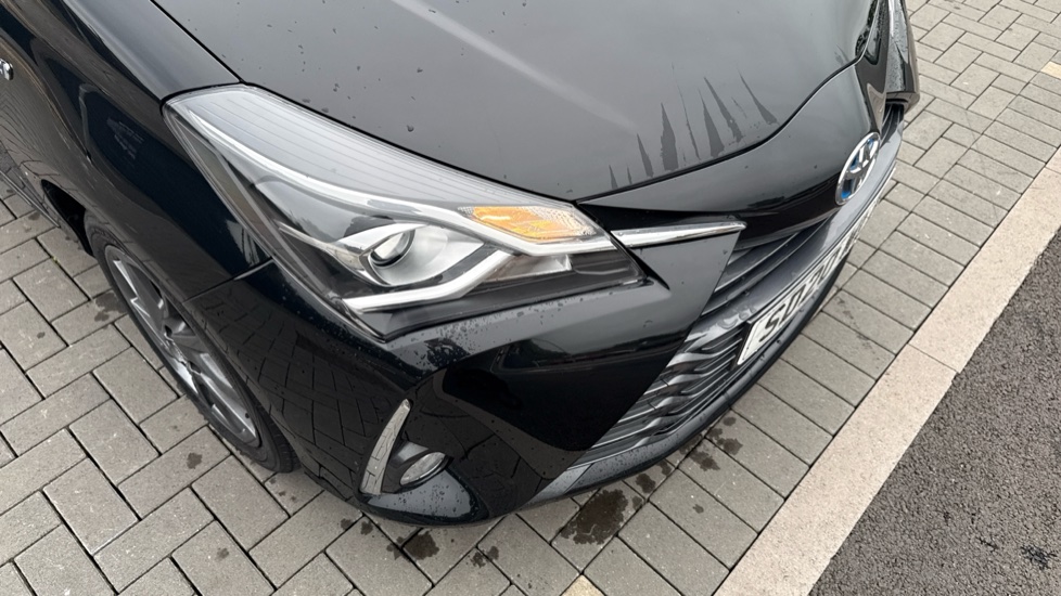 Toyota Yaris 1.5 Hybrid Y20 5dr CVT [Bi-tone] Hybrid Hatchback - Image 41