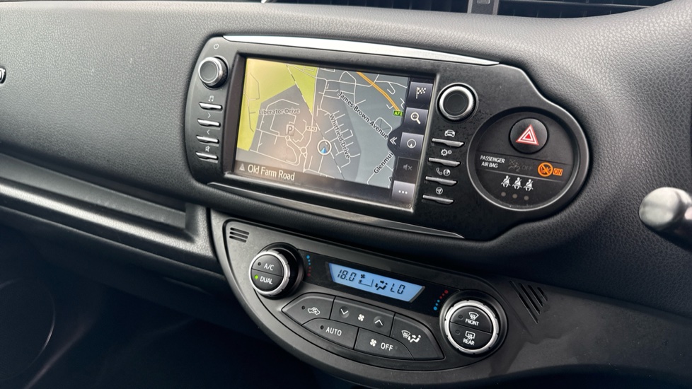 Toyota Yaris 1.5 Hybrid Y20 5dr CVT [Bi-tone] Hybrid Hatchback - Image 49