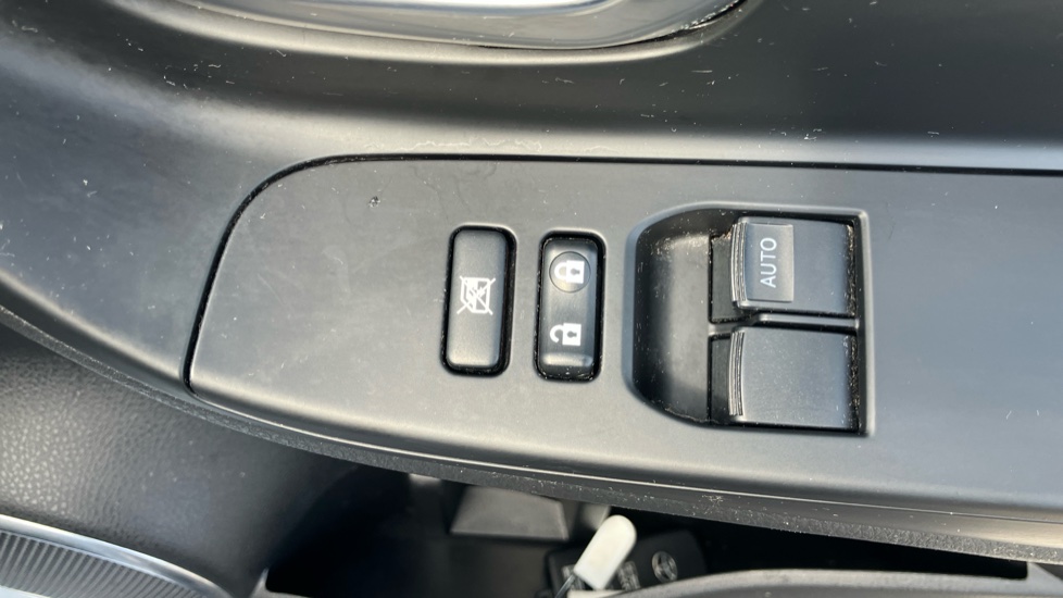 Toyota Yaris 1.5 Hybrid Y20 5dr CVT [Bi-tone] Hybrid Hatchback - Image 31