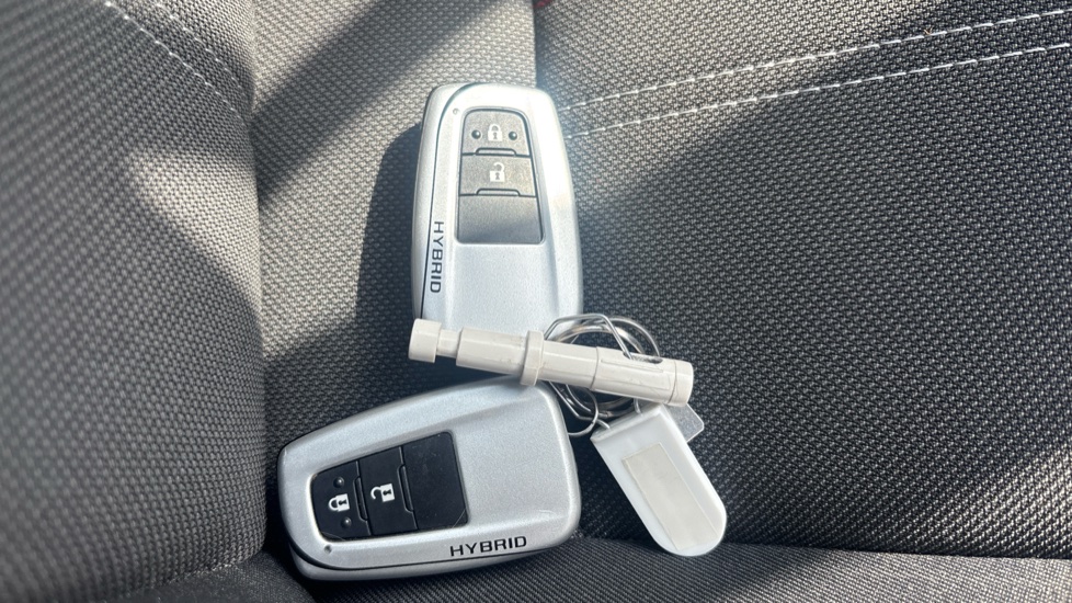 Toyota C-HR 1.8 Hybrid GR Sport 5dr CVT Hybrid Hatchback - Image 28
