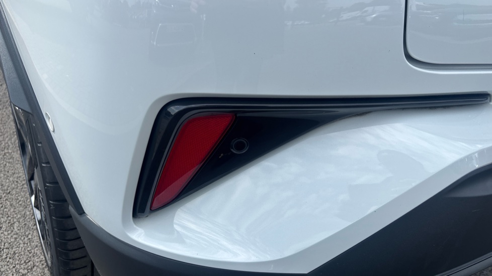 Toyota C-HR 1.8 Hybrid GR Sport 5dr CVT Hybrid Hatchback - Image 34